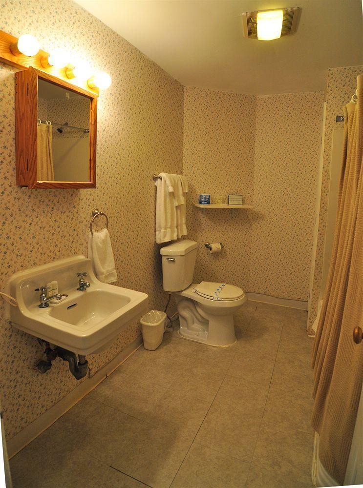 Beacon Inn 1750 Brookline Kültér fotó